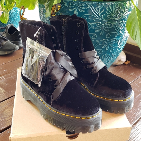 SOLD🤑🤑 - Picture 3 of 5